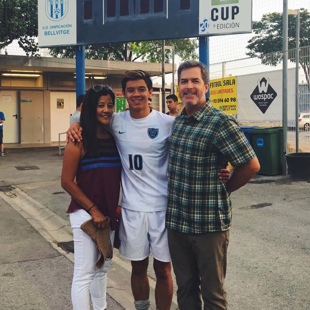 Meet your Posher, Lorraine